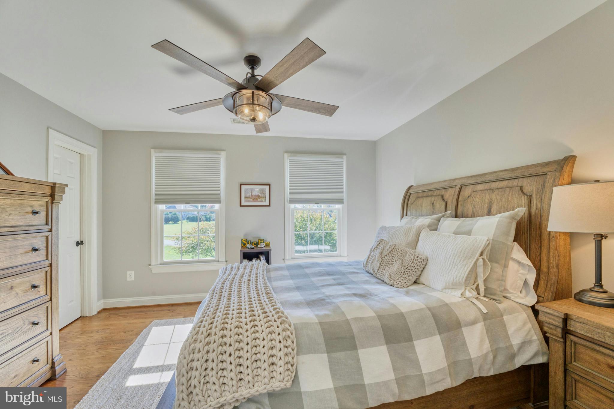 GOLDEN SPRINGS - Residential