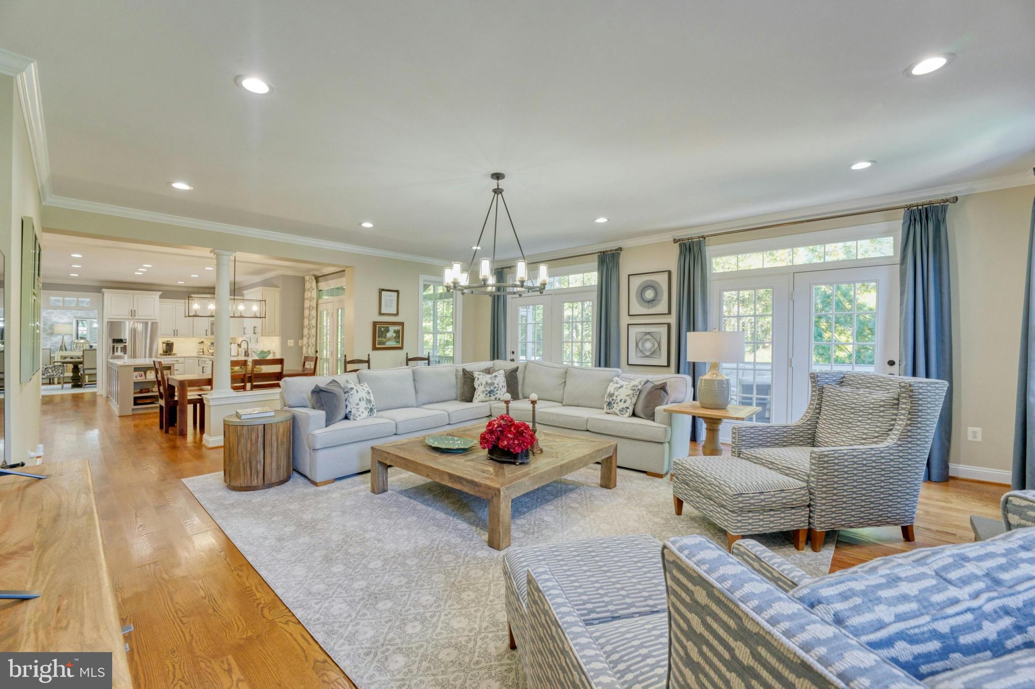 GOLDEN SPRINGS - Residential