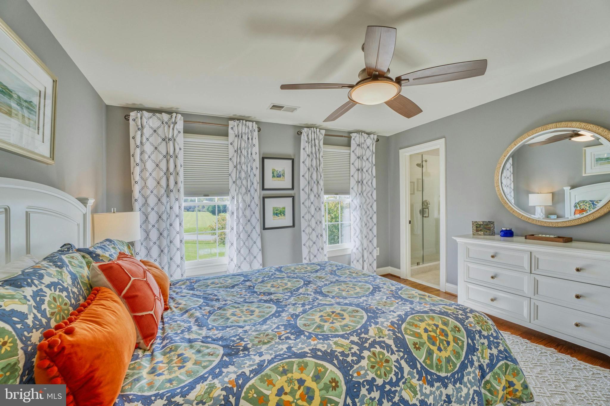 GOLDEN SPRINGS - Residential