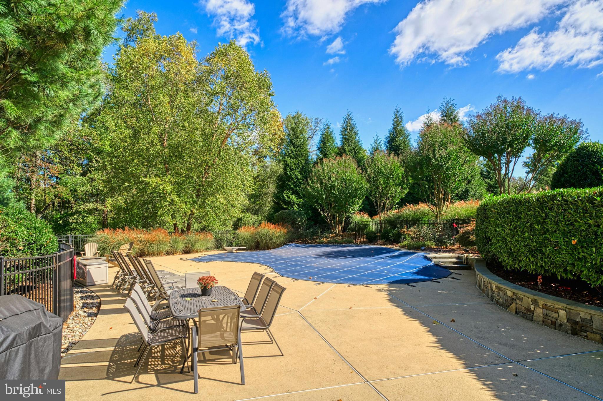 GOLDEN SPRINGS - Residential