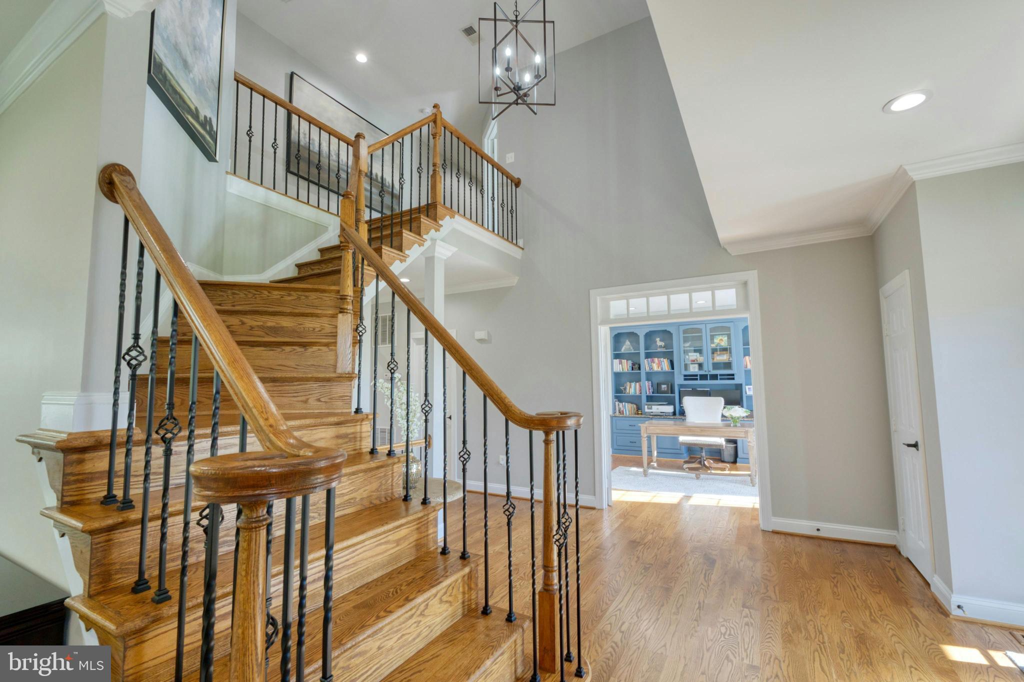 GOLDEN SPRINGS - Residential