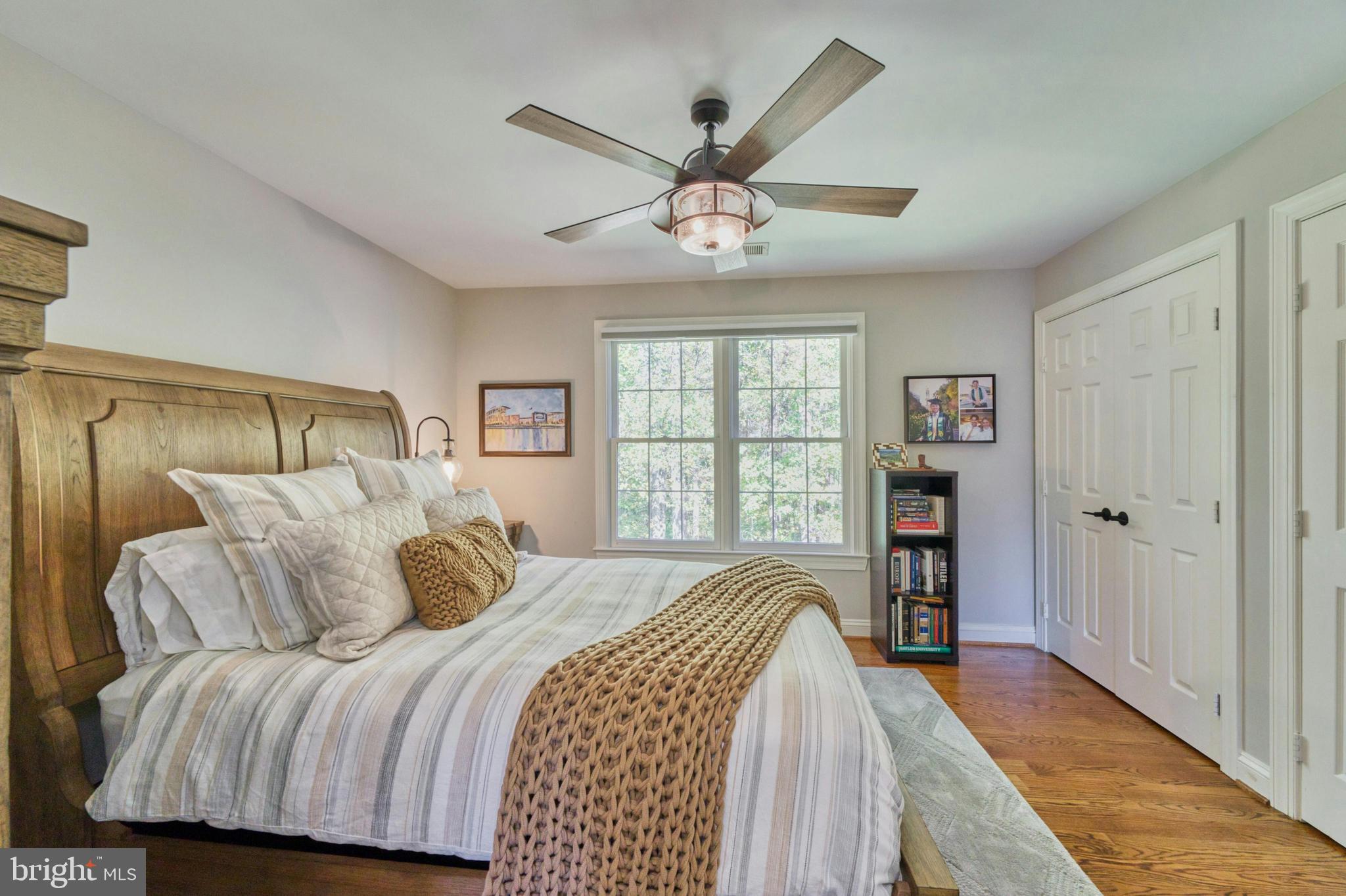 GOLDEN SPRINGS - Residential