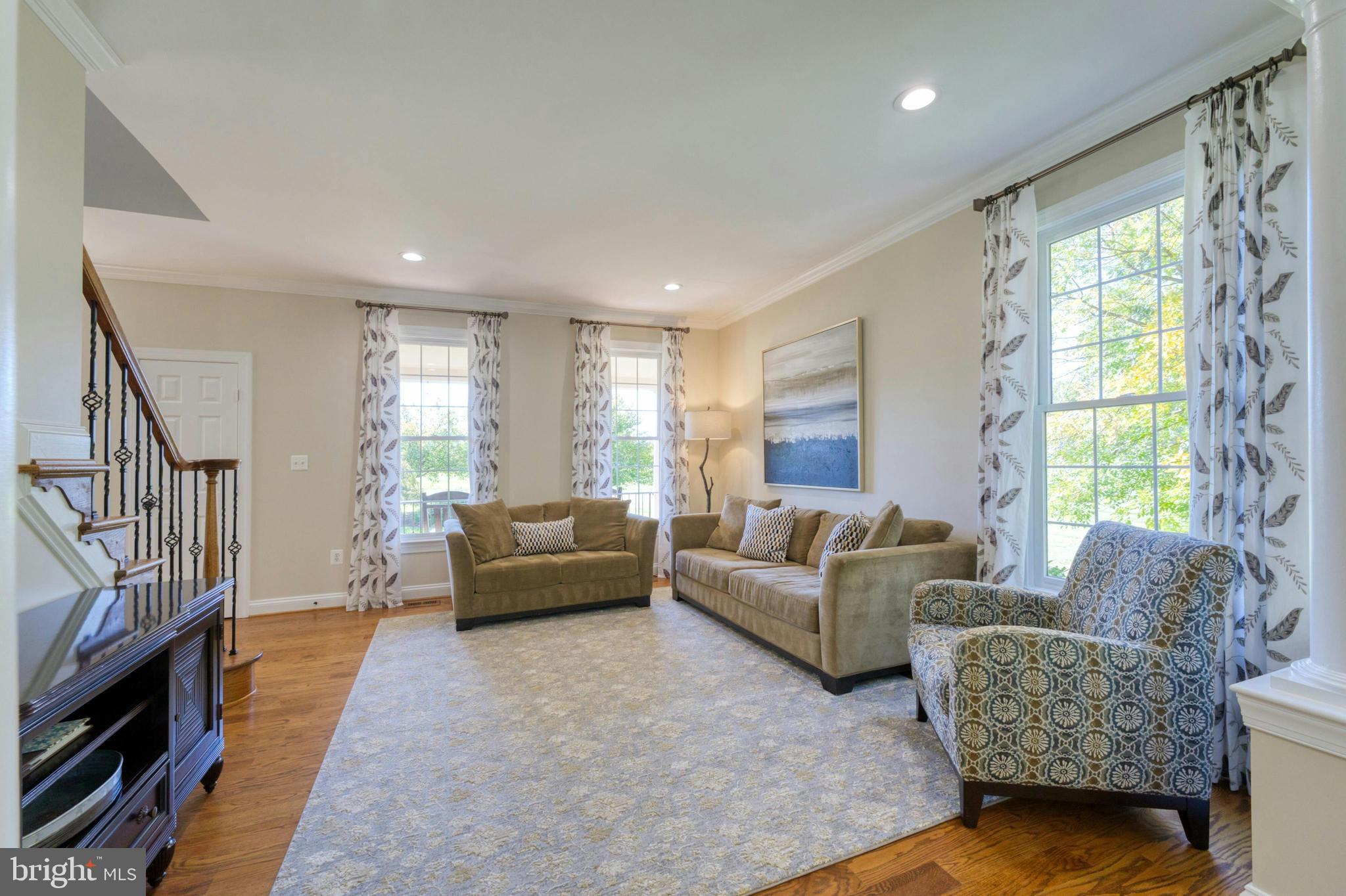 GOLDEN SPRINGS - Residential