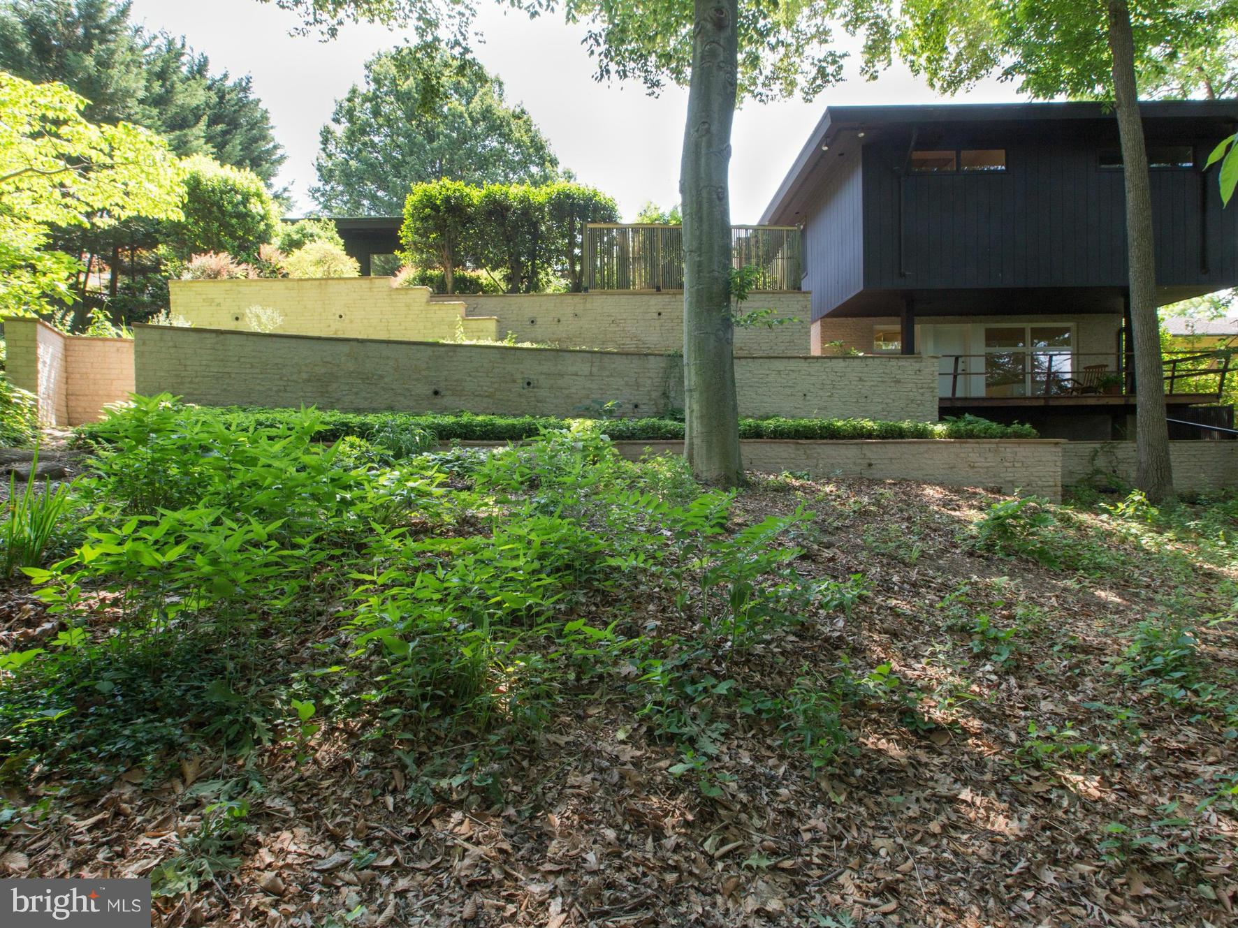 RIDGEWOOD VILLAGE - Residential