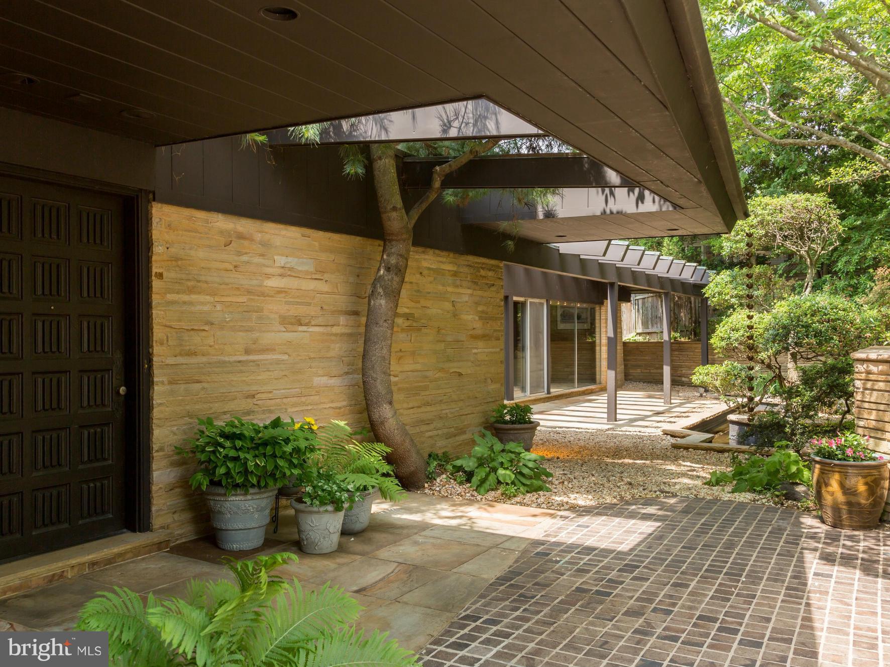 RIDGEWOOD VILLAGE - Residential