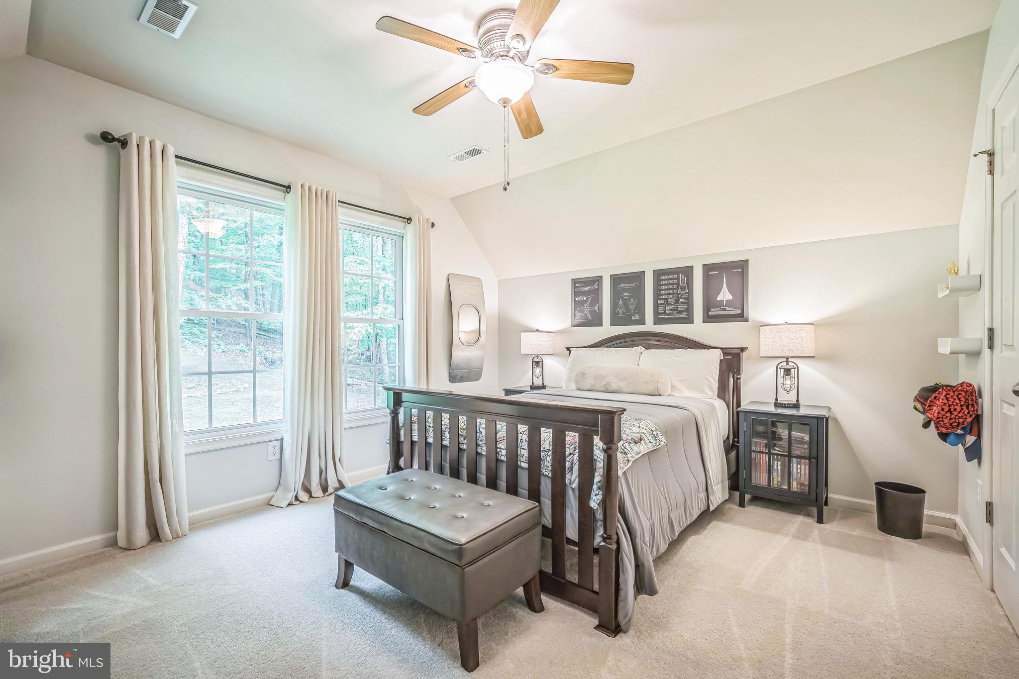 BULL RUN MOUNTAIN ESTATE - Residential