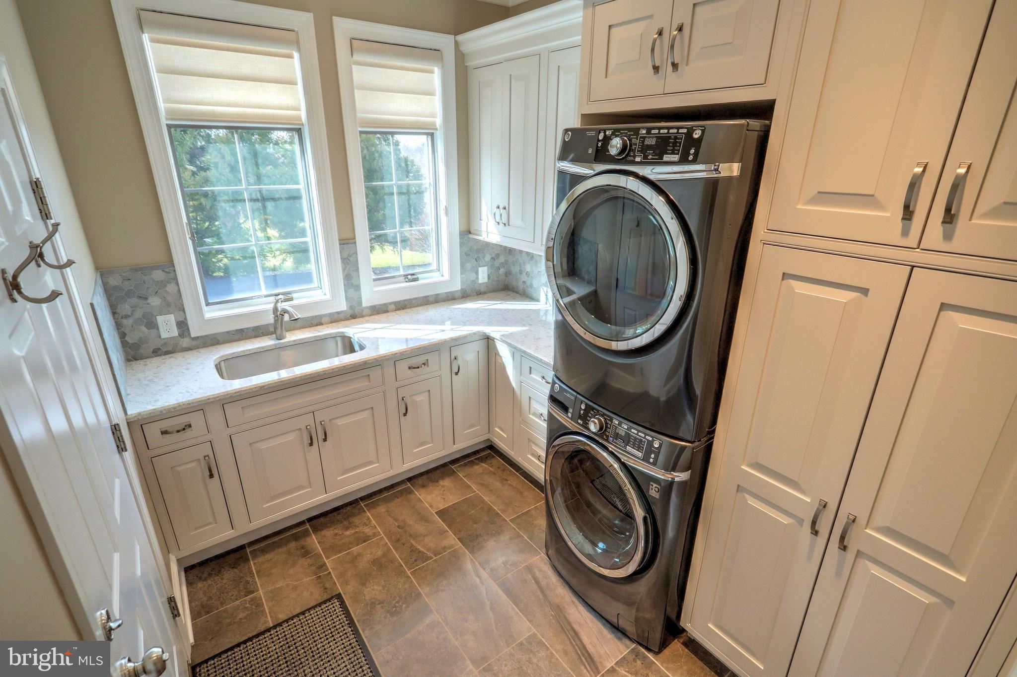 WYNDHAM HILLS - Residential