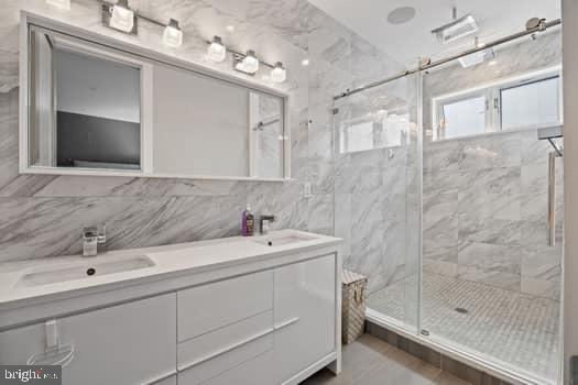 BELLA VISTA - Residential