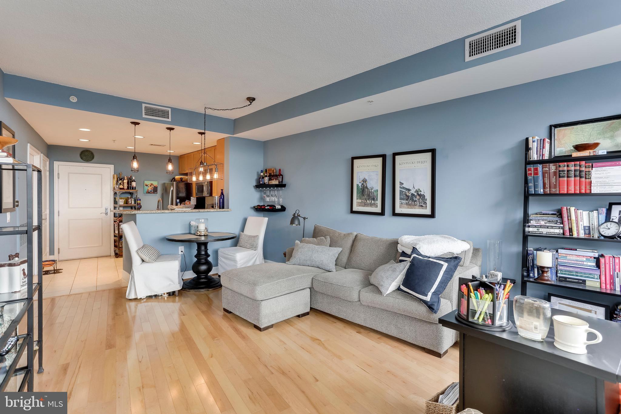 ECLIPSE ON CENTER PARK - Residential