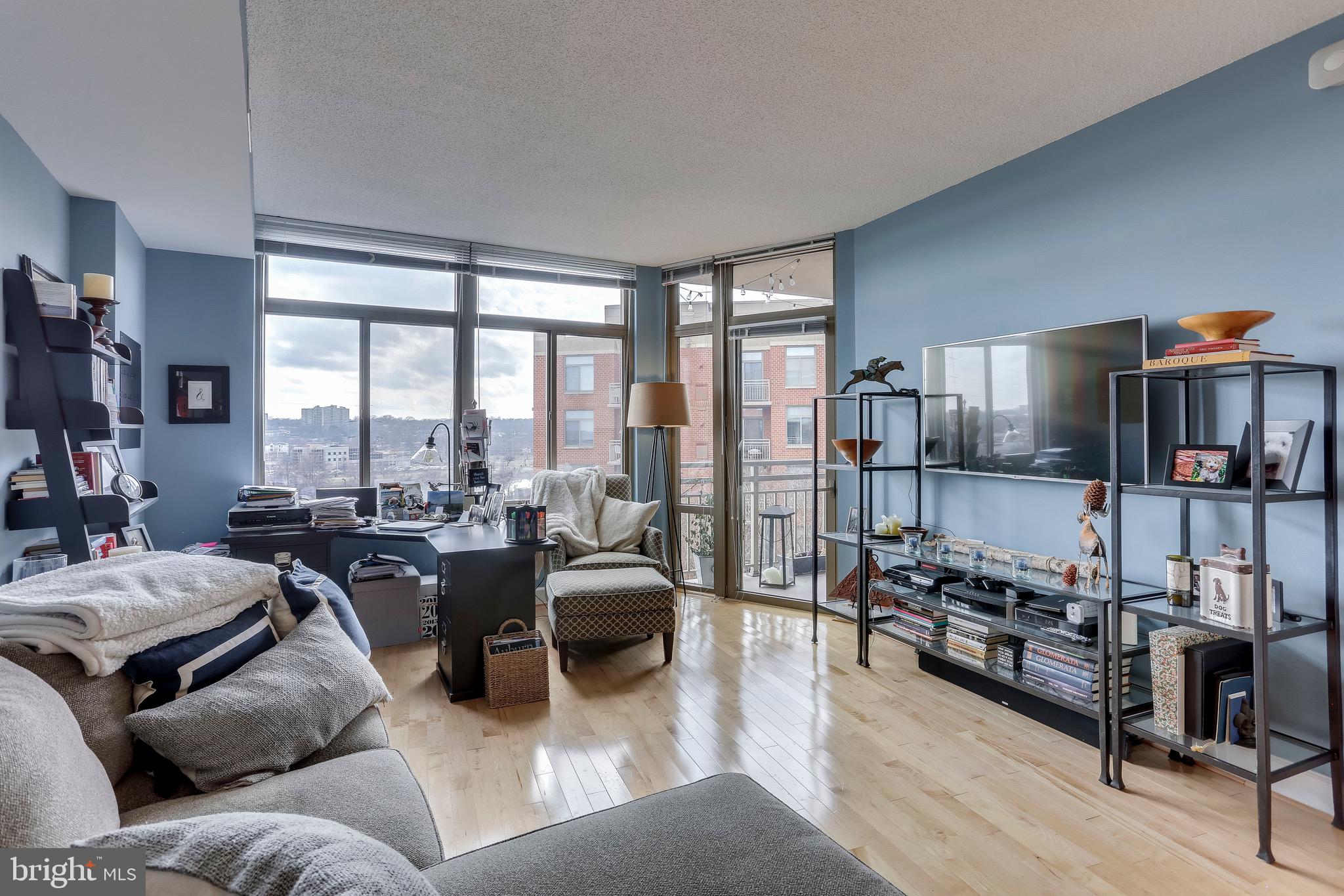 ECLIPSE ON CENTER PARK - Residential