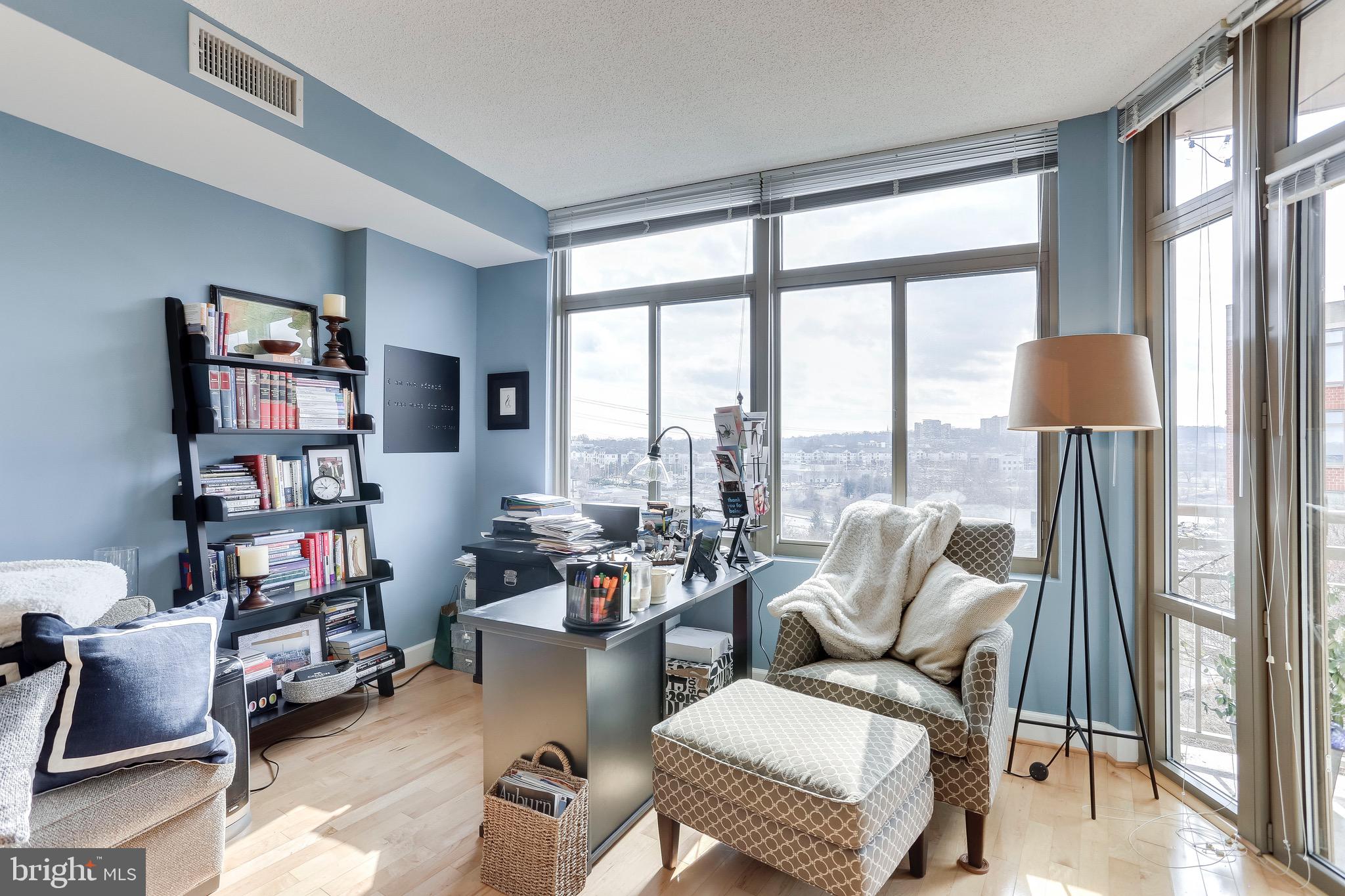 ECLIPSE ON CENTER PARK - Residential