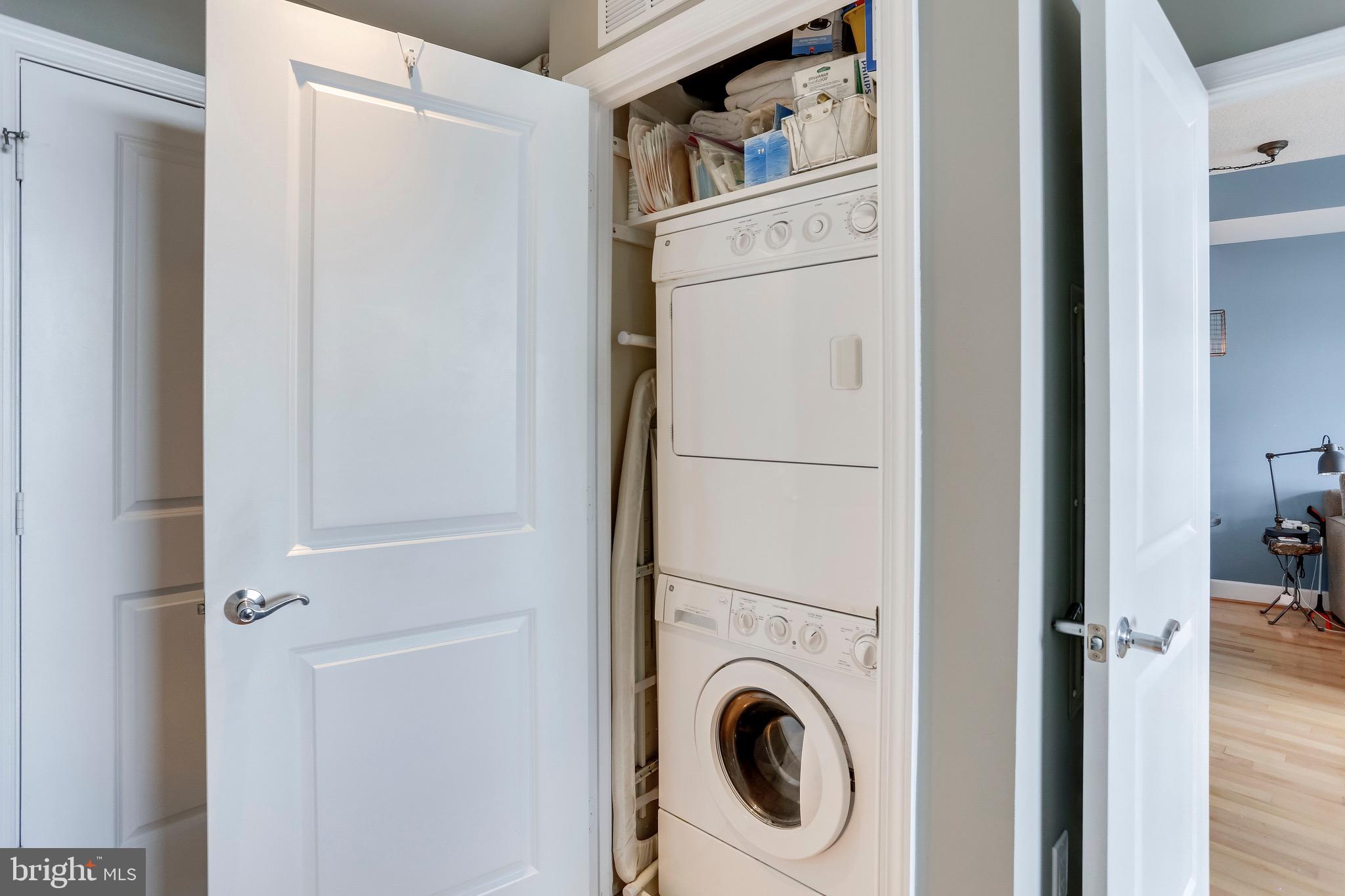 ECLIPSE ON CENTER PARK - Residential