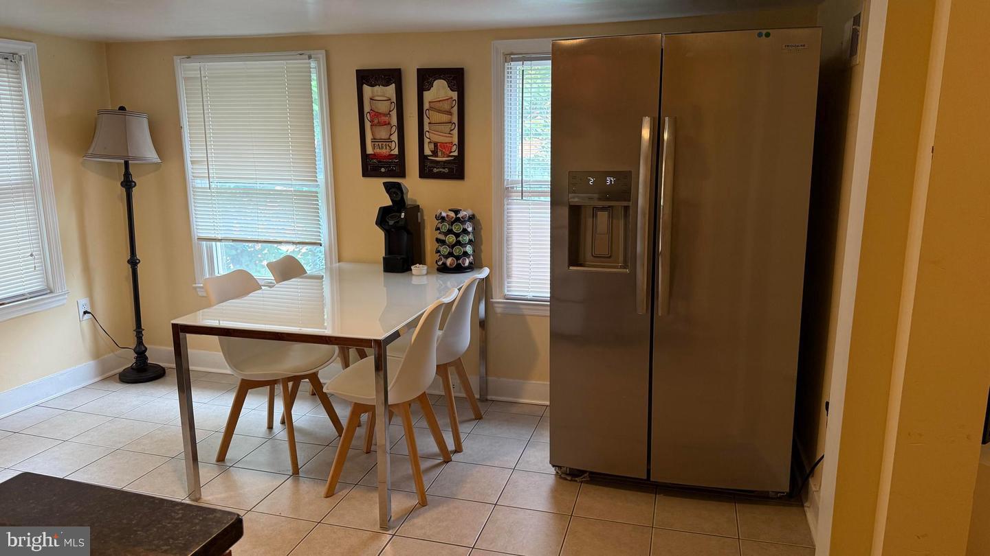 16 LINDEN LANE 2B