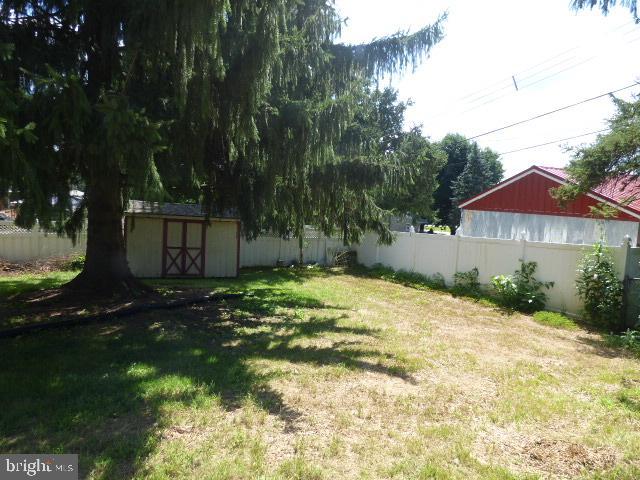 MEADOW HILL - Residential