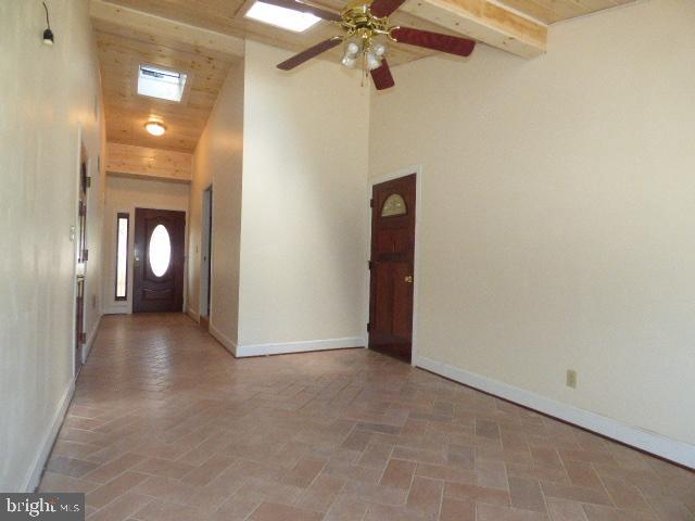 MEADOW HILL - Residential