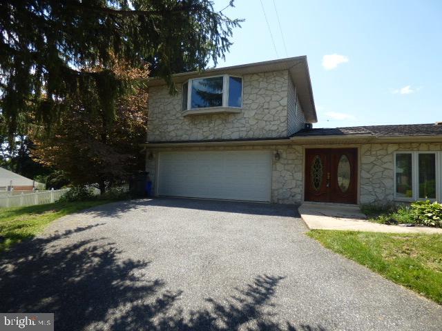 MEADOW HILL - Residential