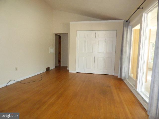 MEADOW HILL - Residential