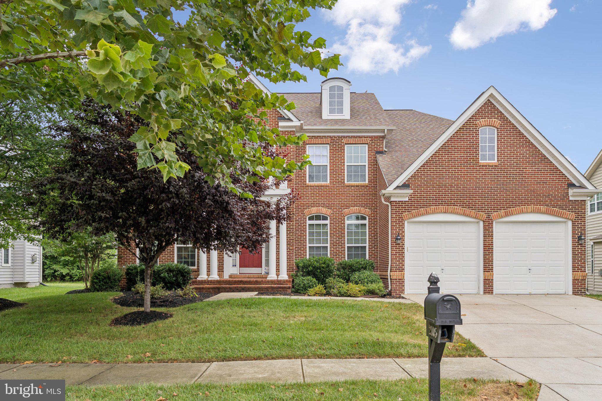 2105 LAKE FOREST DRIVE