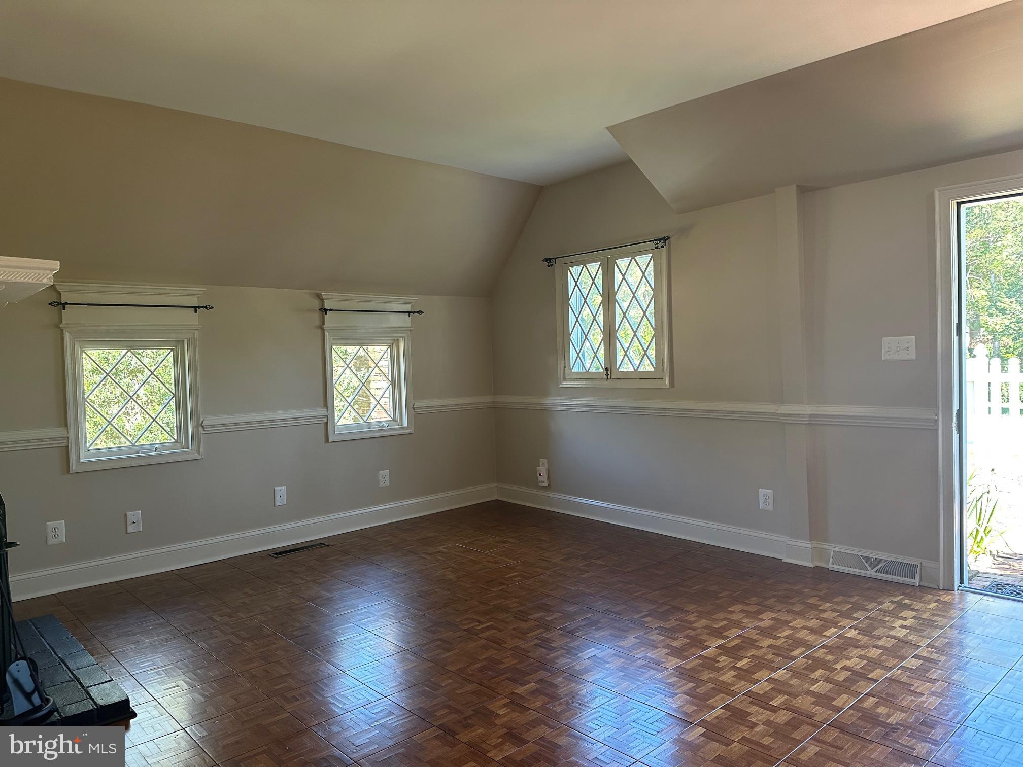 CLEARVIEW/CHATHAM HGTS - Residential Lease