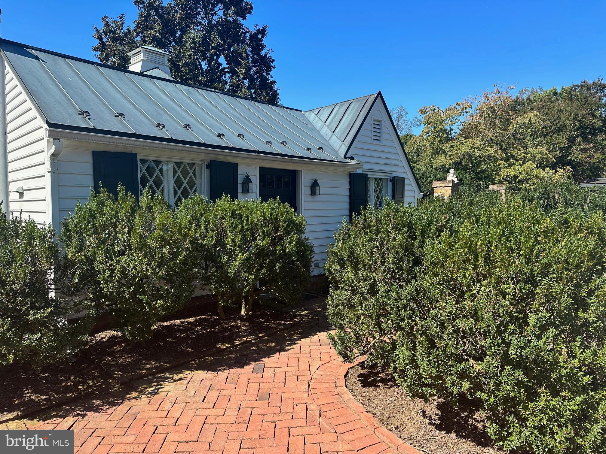 CLEARVIEW/CHATHAM HGTS - Residential Lease