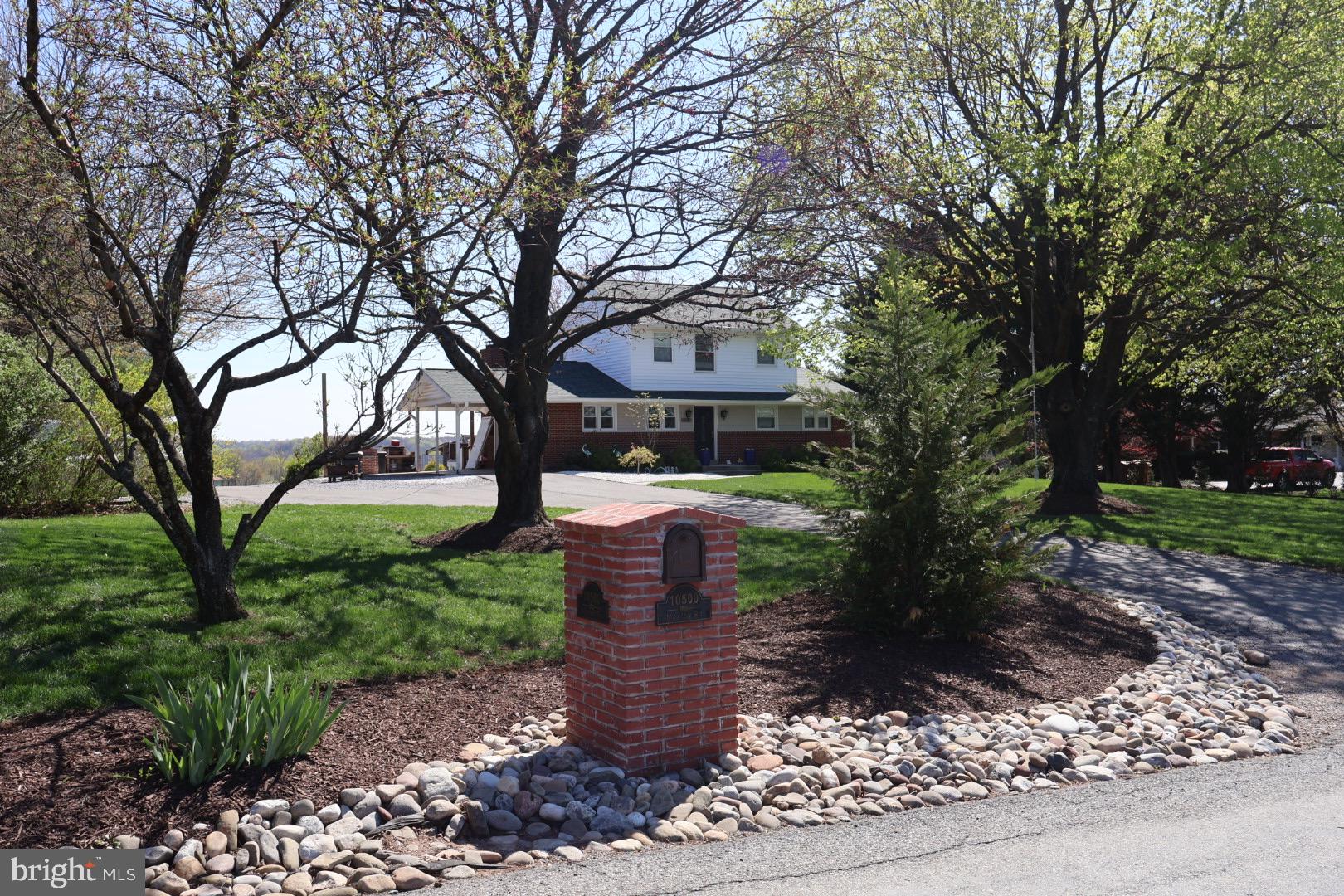 DAMASCUS OUTSIDE - Residential