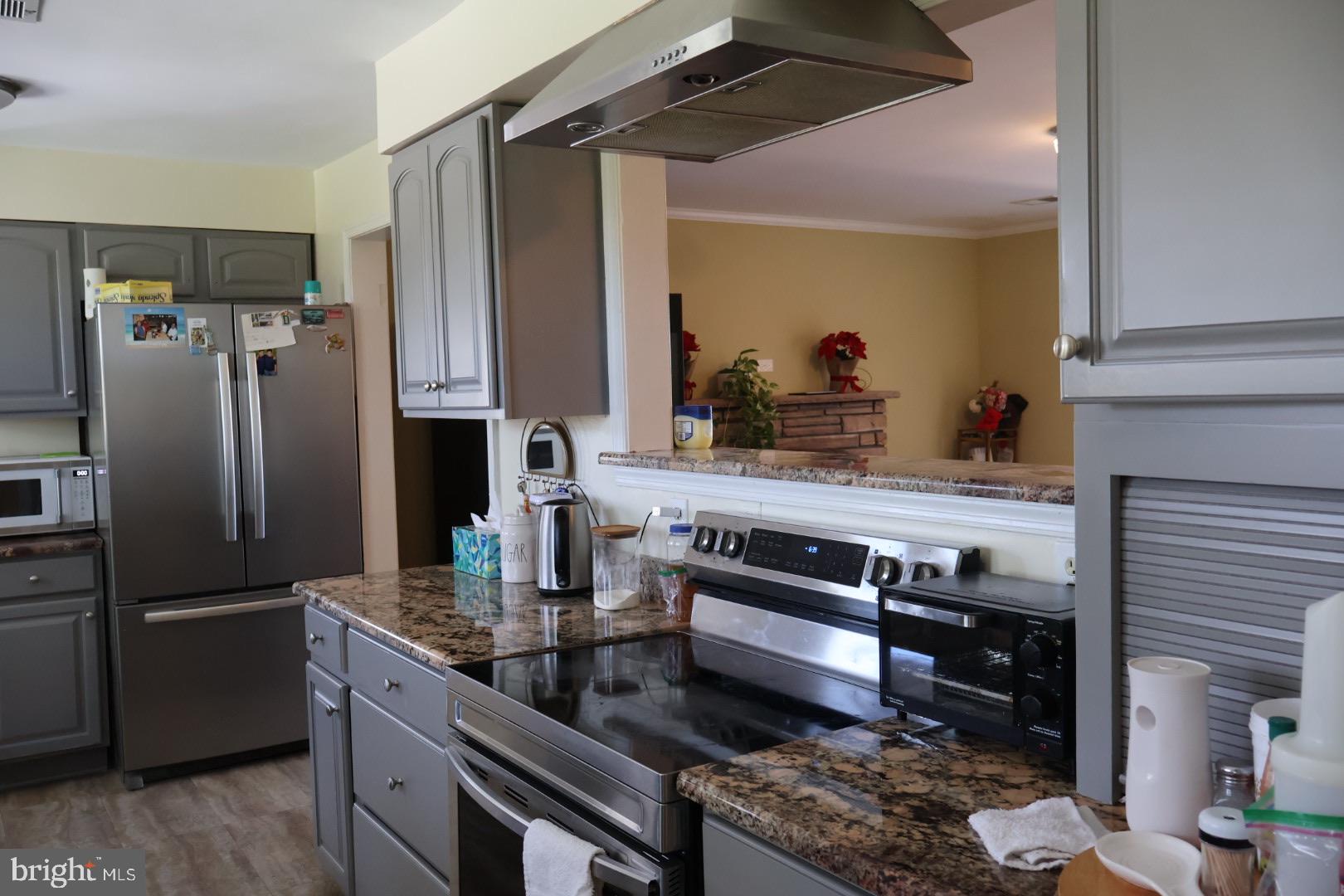 DAMASCUS OUTSIDE - Residential