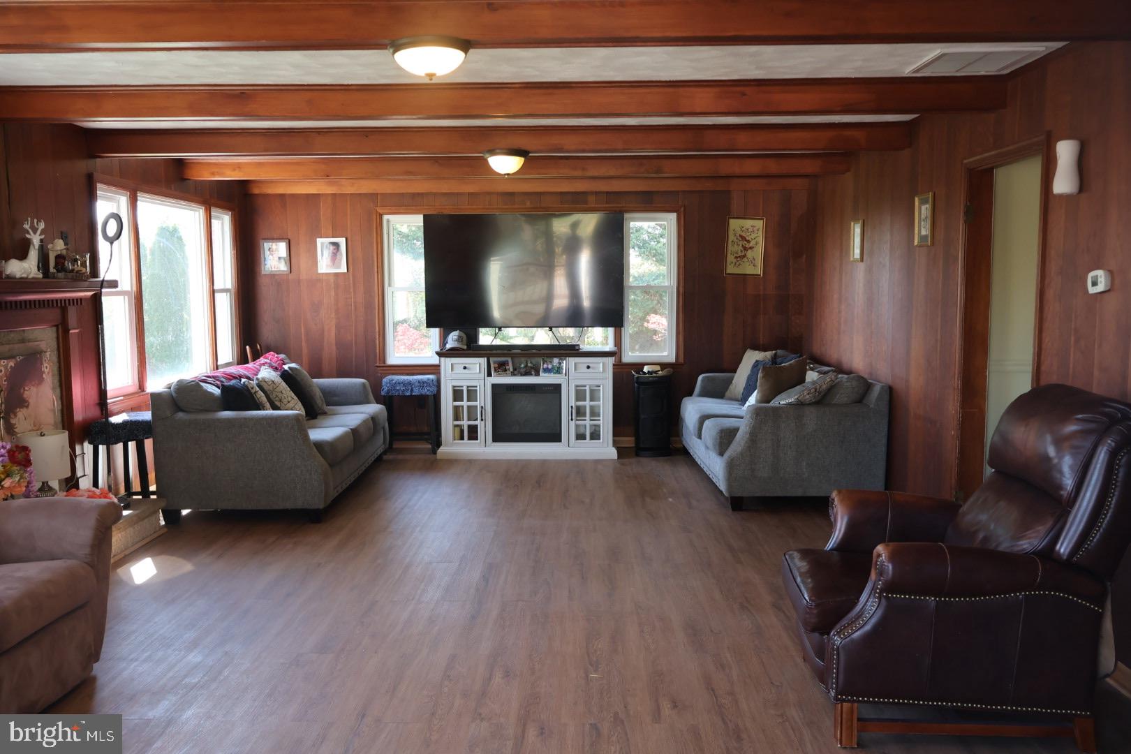 DAMASCUS OUTSIDE - Residential