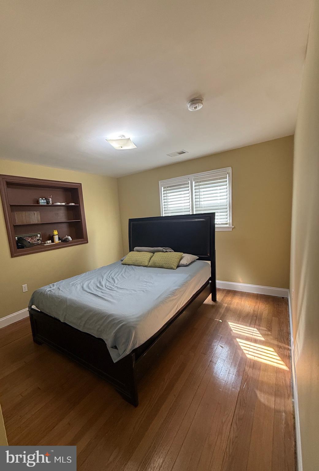 DAMASCUS OUTSIDE - Residential