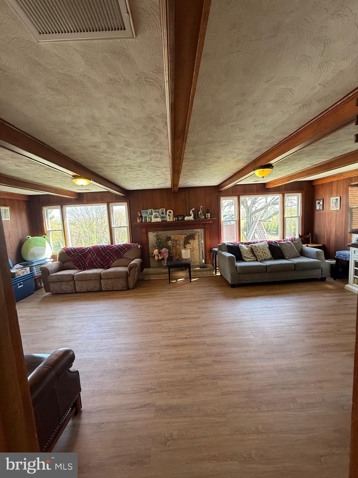 DAMASCUS OUTSIDE - Residential