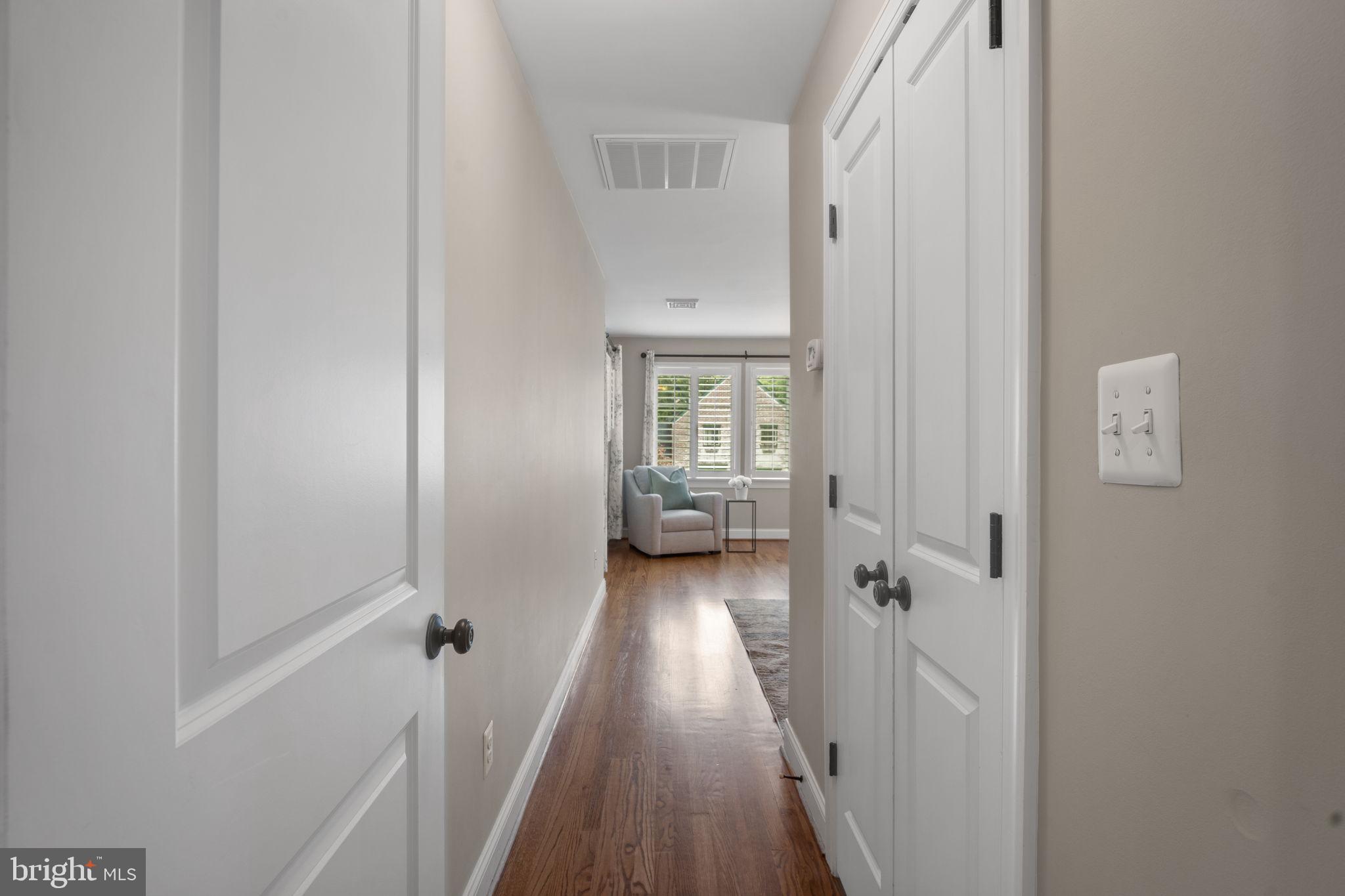 LYON VILLAGE - Residential