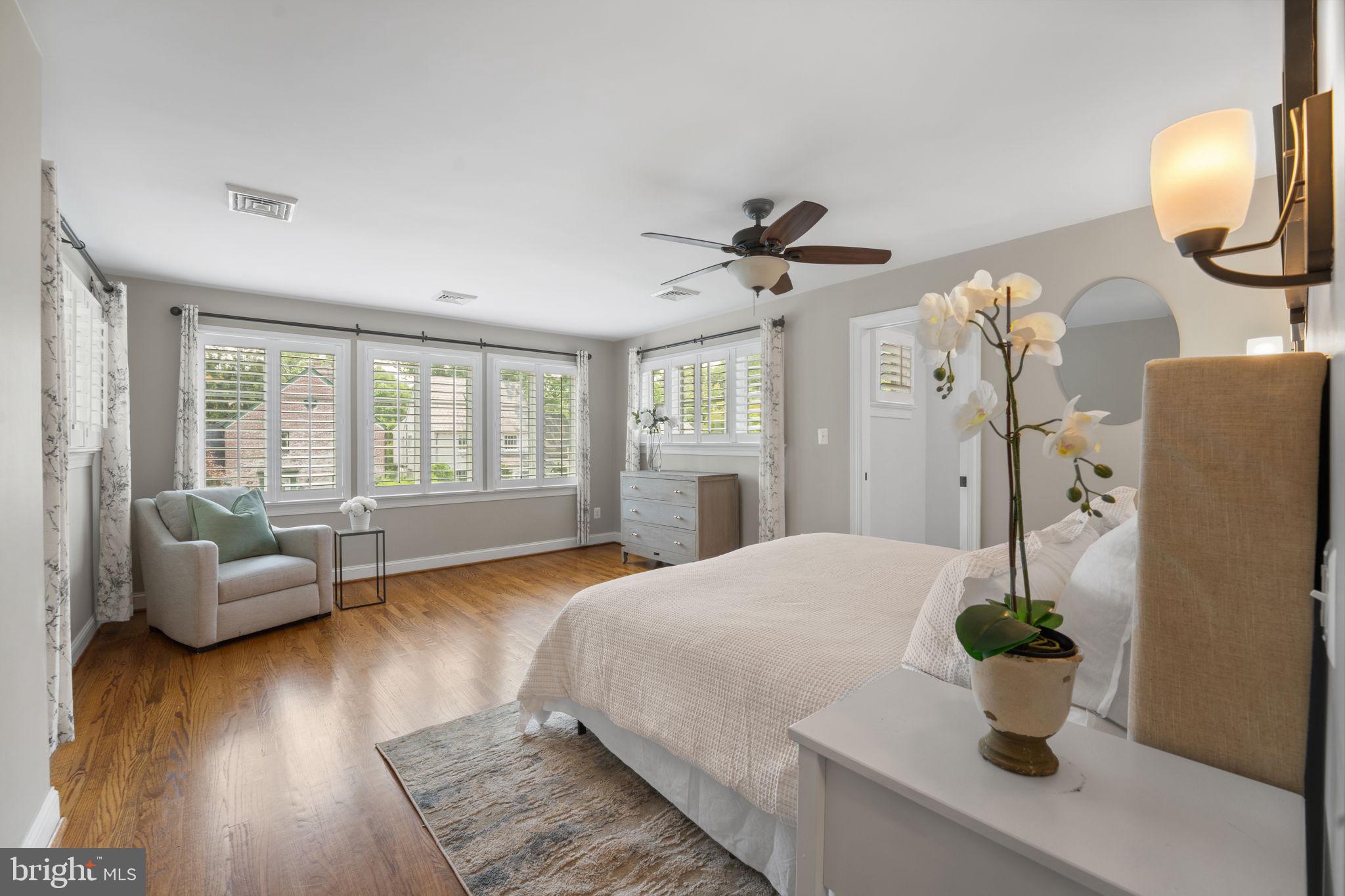 LYON VILLAGE - Residential