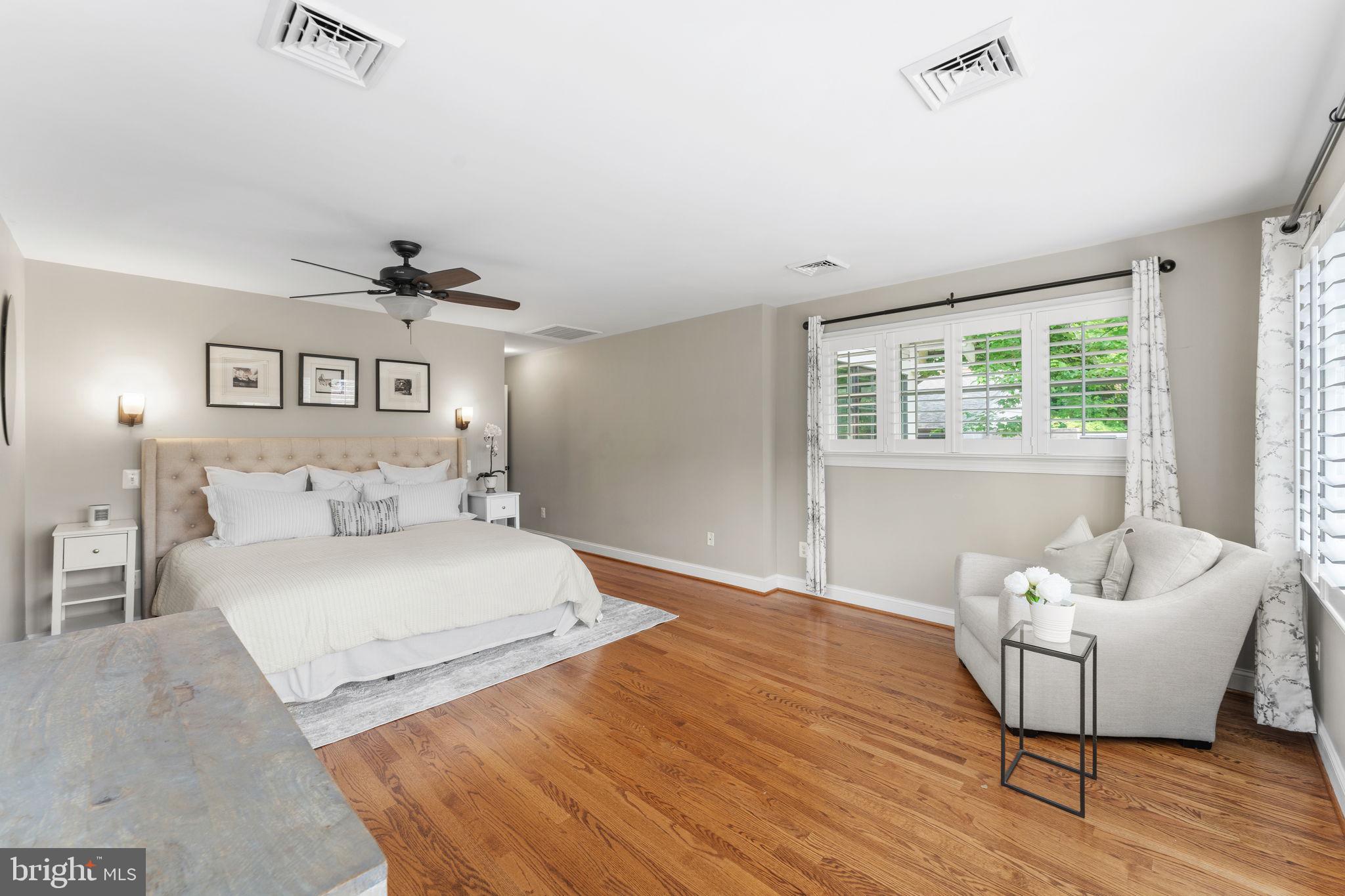 LYON VILLAGE - Residential