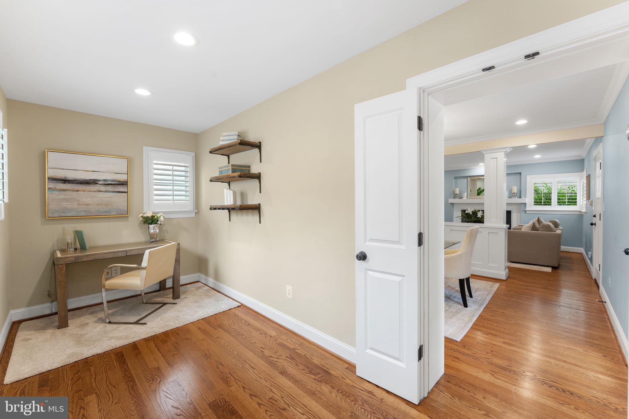 LYON VILLAGE - Residential