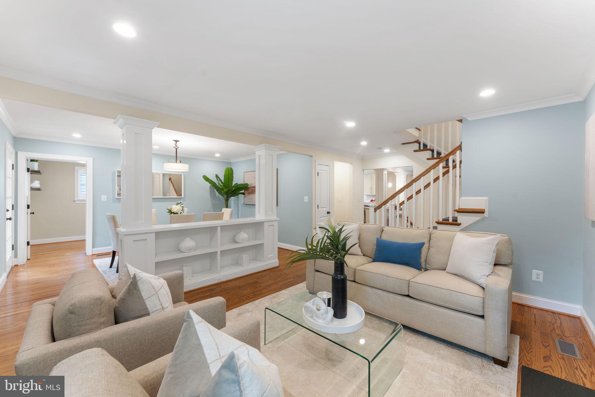 LYON VILLAGE - Residential