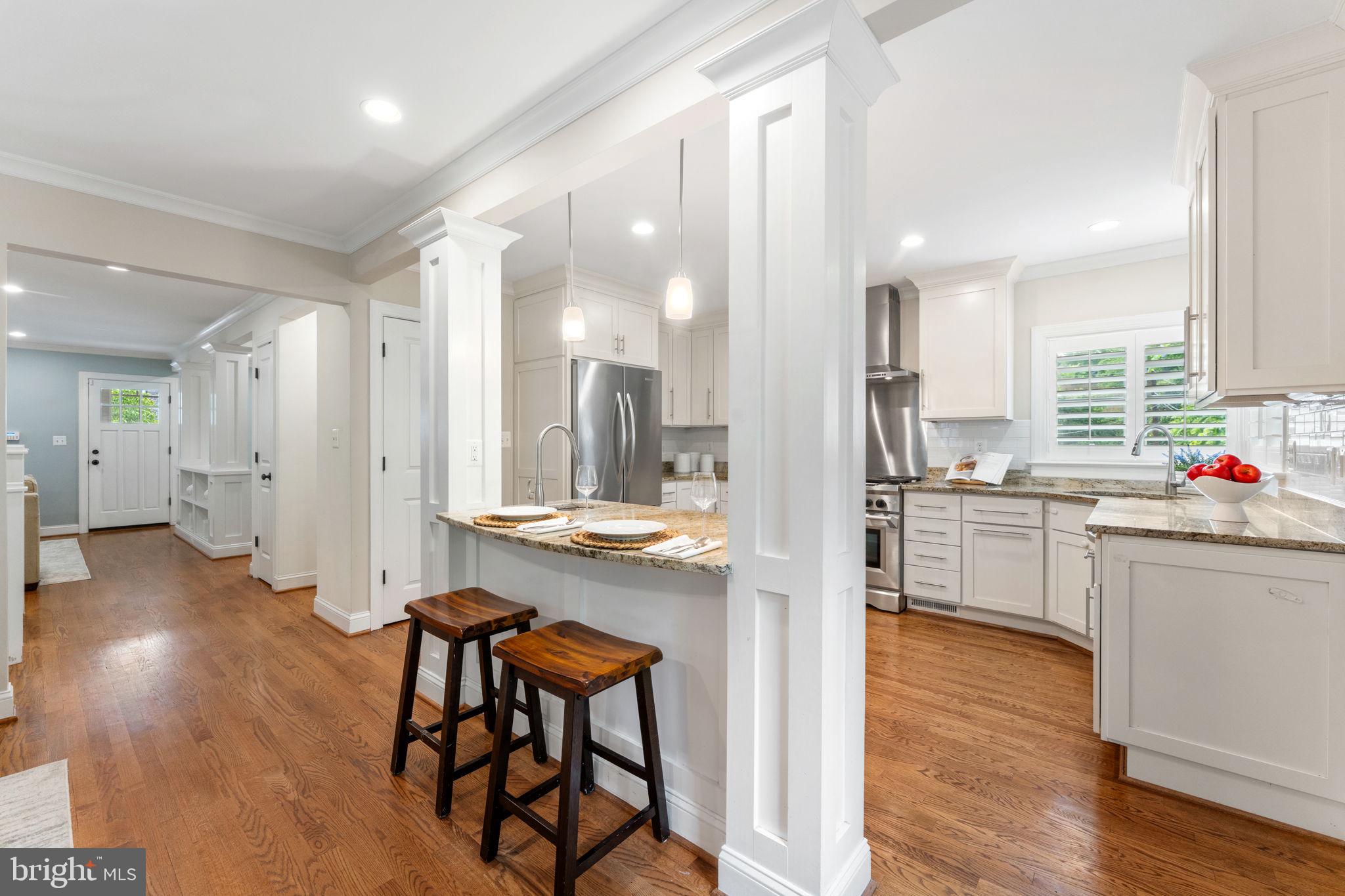 LYON VILLAGE - Residential