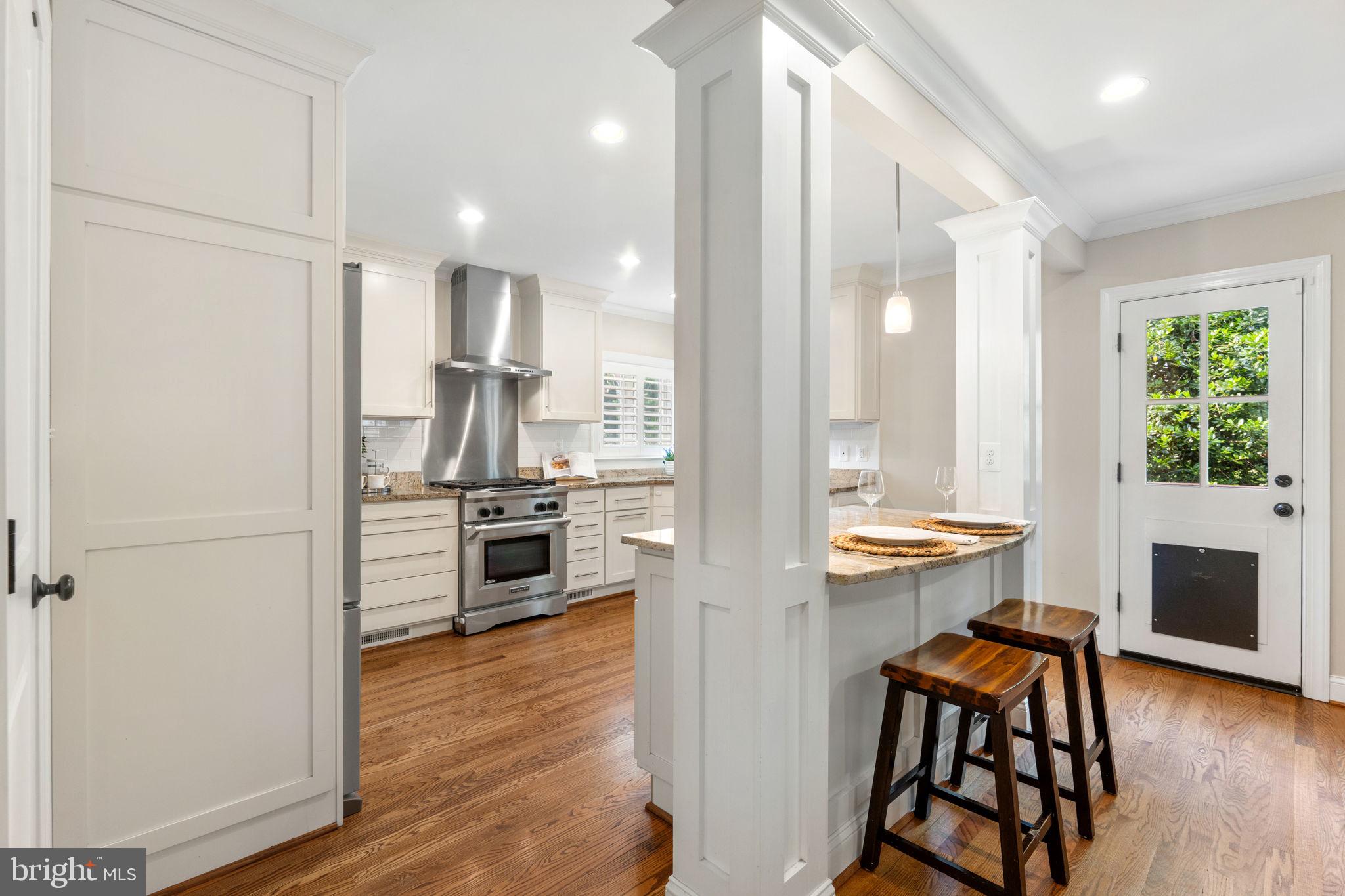 LYON VILLAGE - Residential