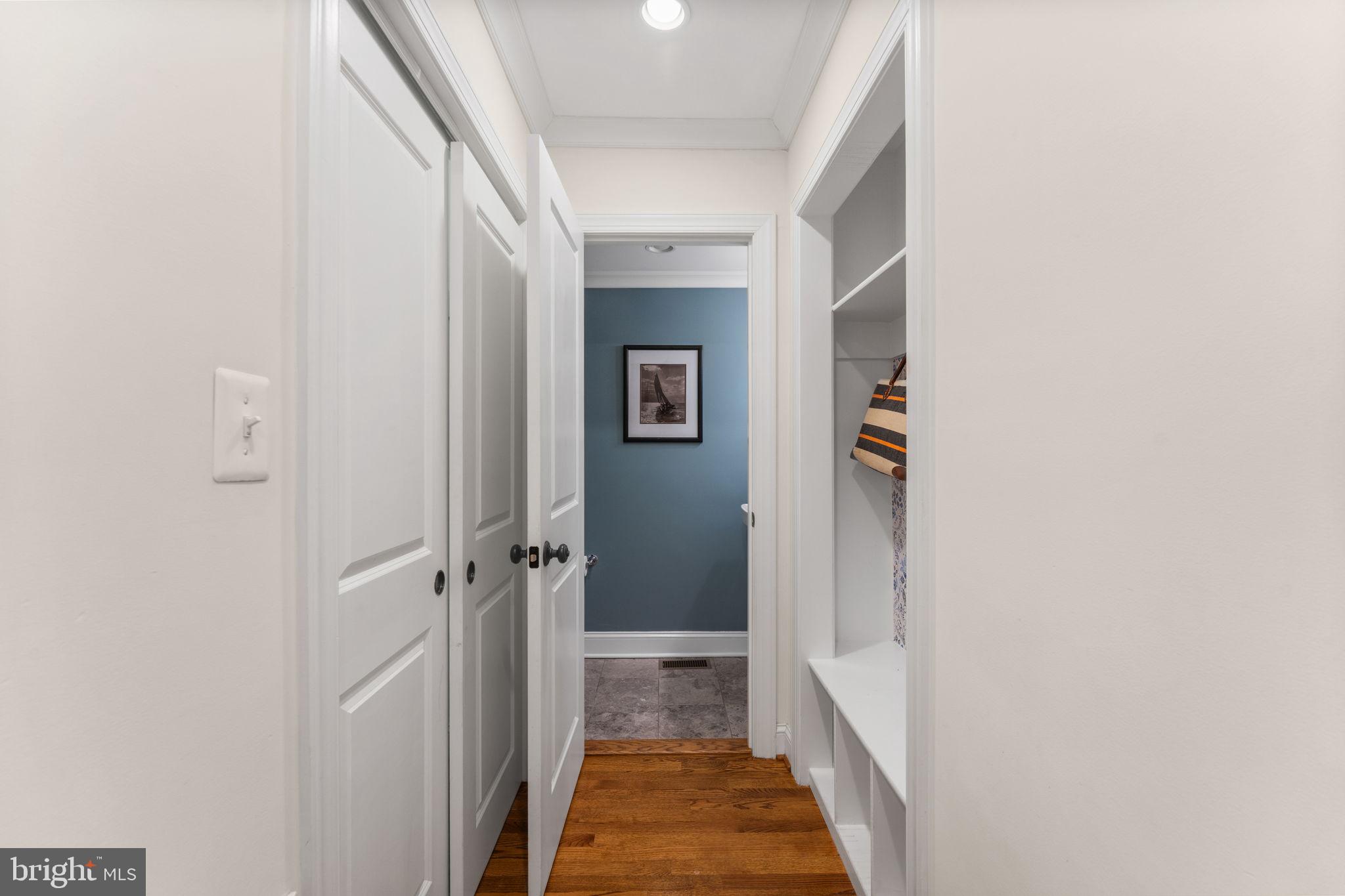 LYON VILLAGE - Residential