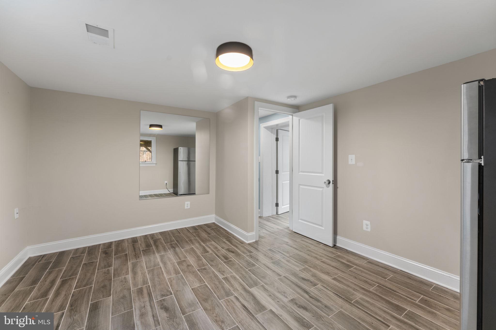 LYON VILLAGE - Residential