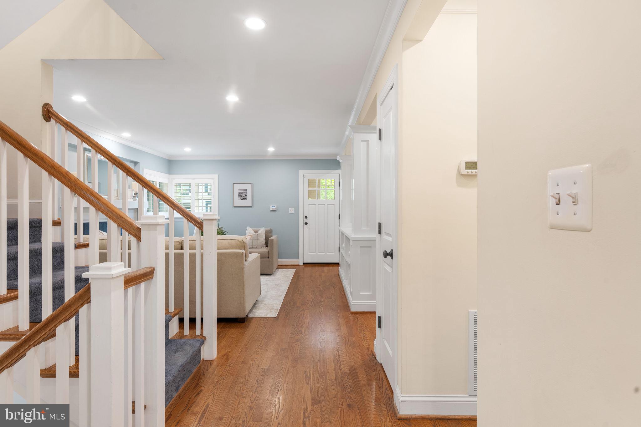 LYON VILLAGE - Residential