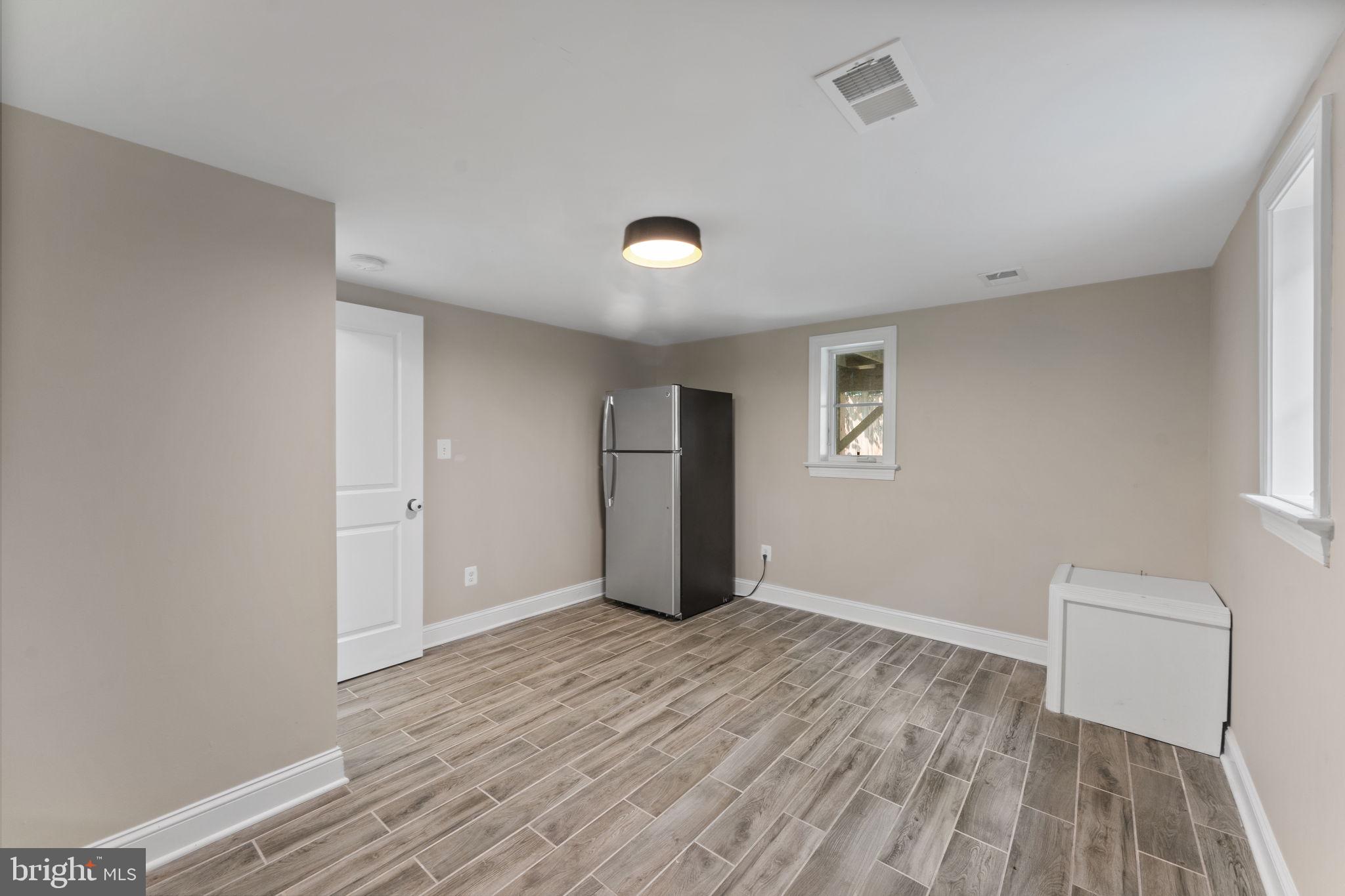 LYON VILLAGE - Residential