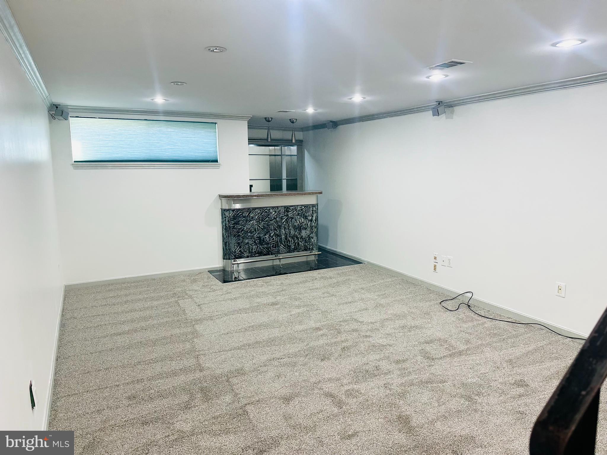 FOREST GREEN - Residential Lease