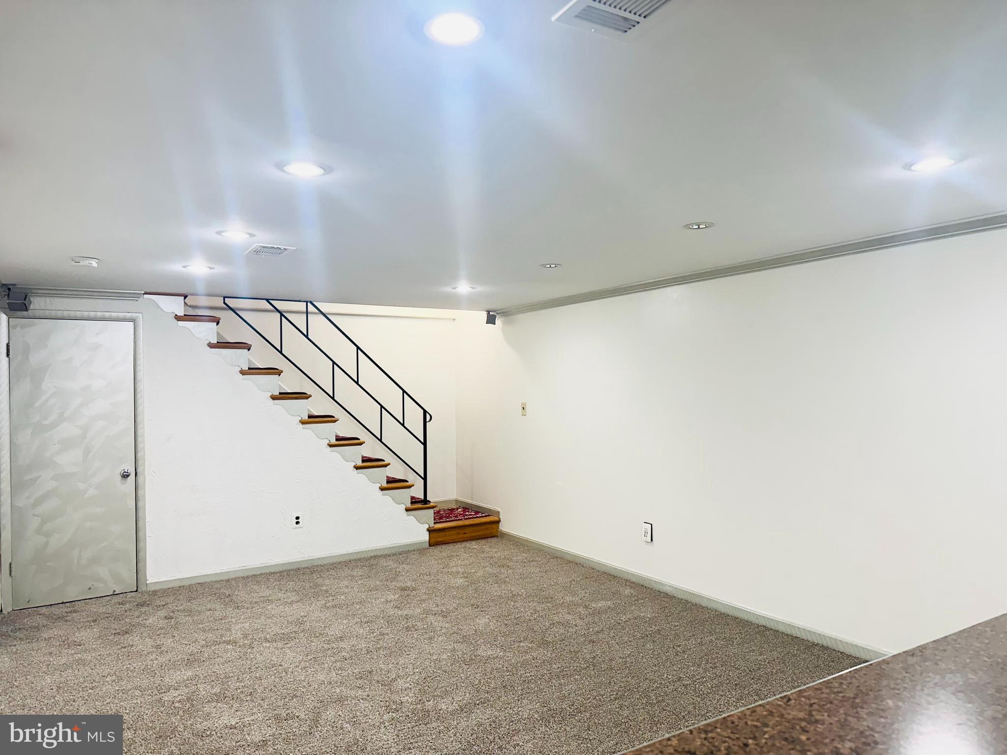 FOREST GREEN - Residential Lease