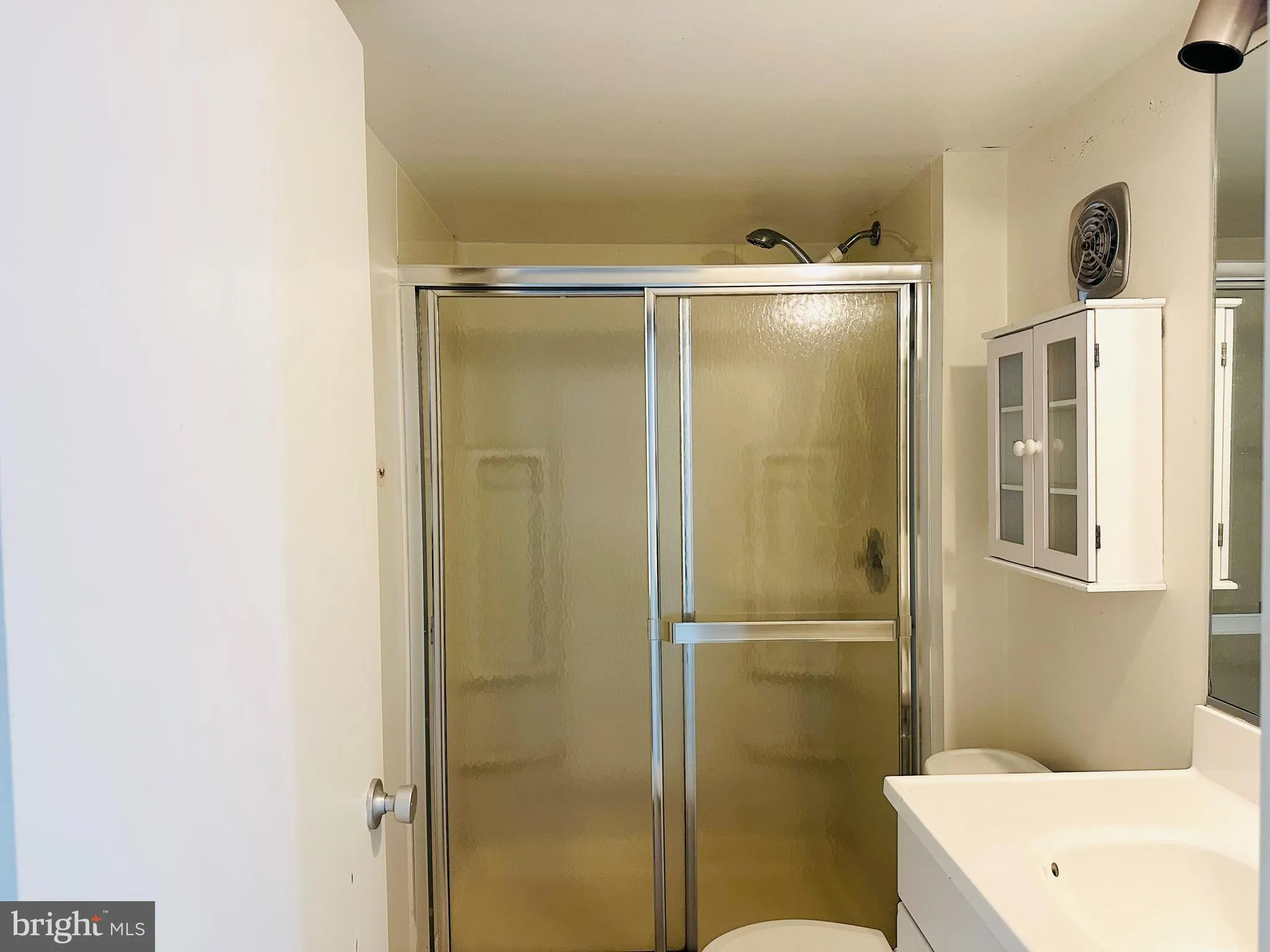 Baltimore, Maryland 21209, United States, 4 Bedrooms Bedrooms, ,3 BathroomsBathrooms,Residential,Active,223654