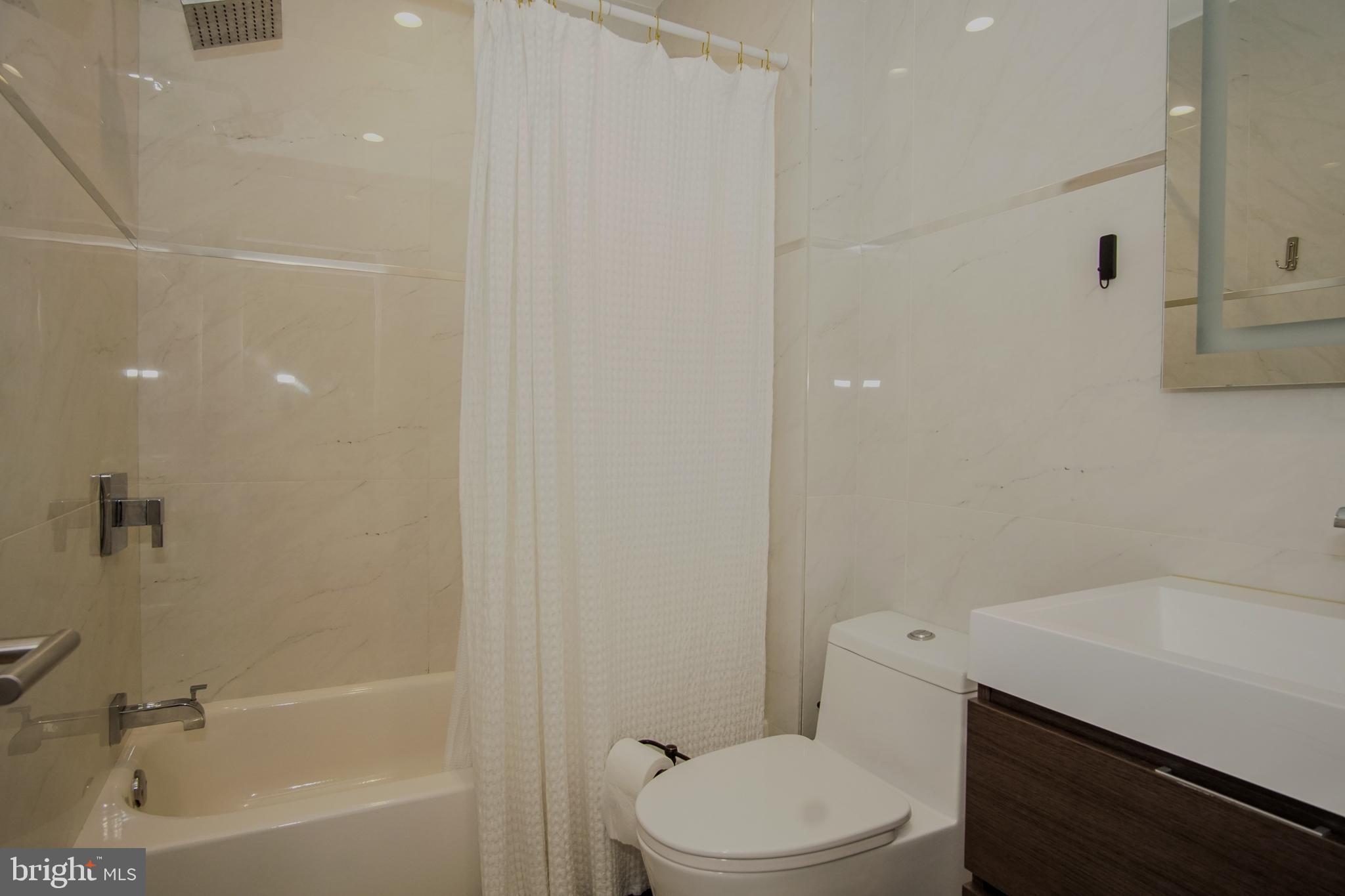 FRANCISVILLE - Residential