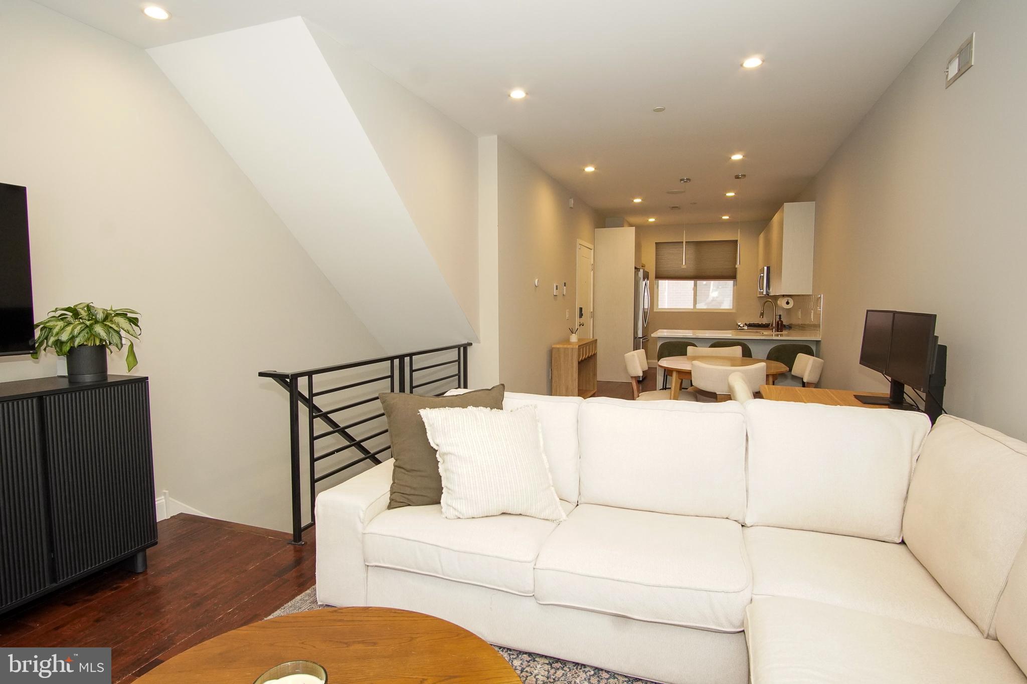 FRANCISVILLE - Residential