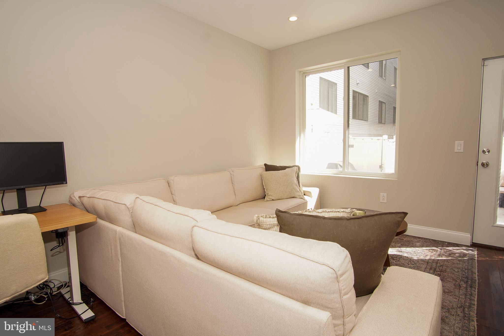 FRANCISVILLE - Residential