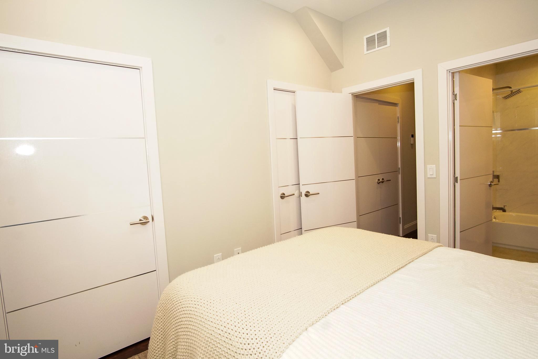 FRANCISVILLE - Residential