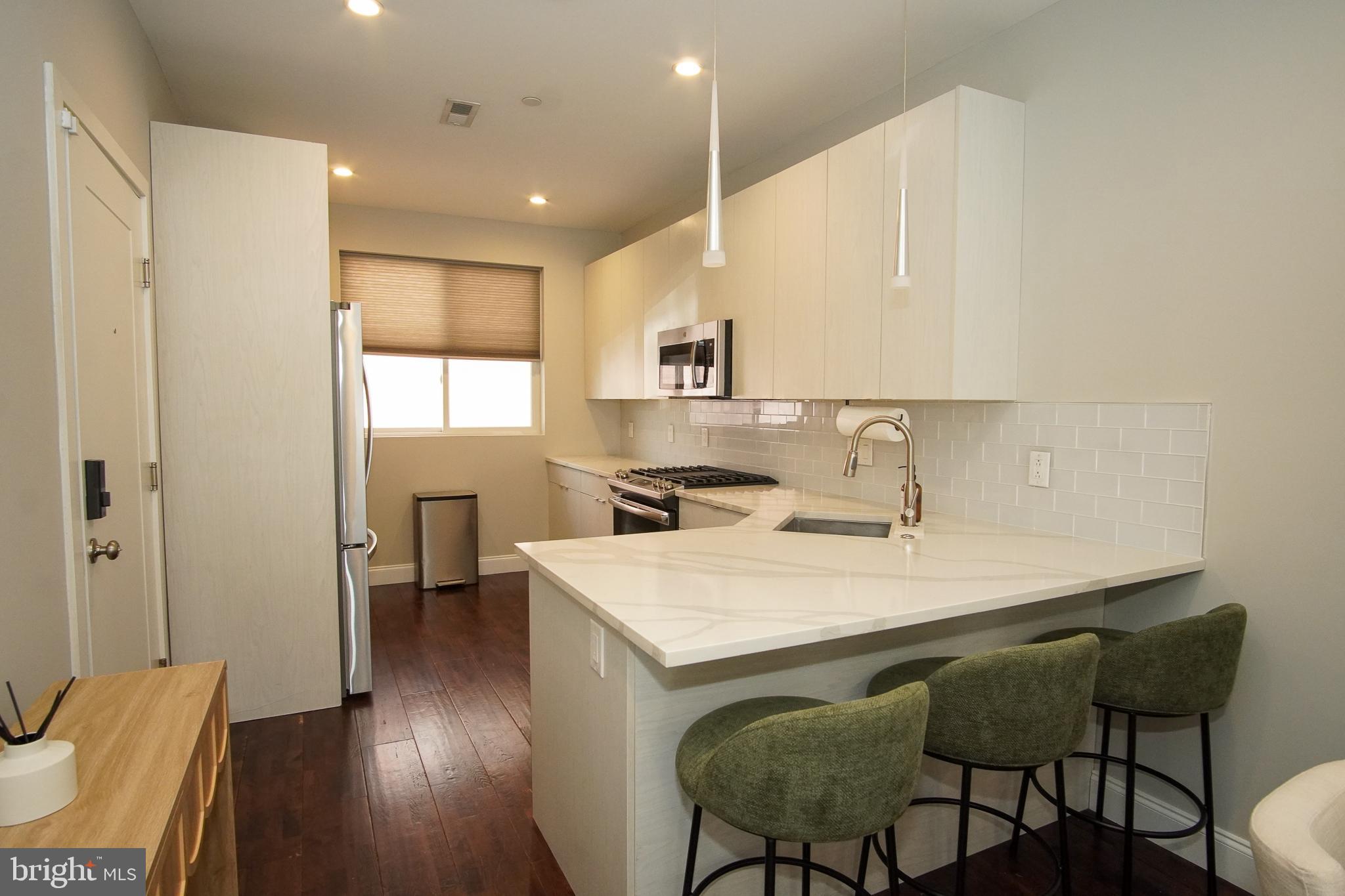 FRANCISVILLE - Residential