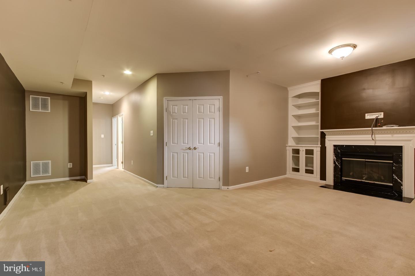 KING FARM - Residential Lease