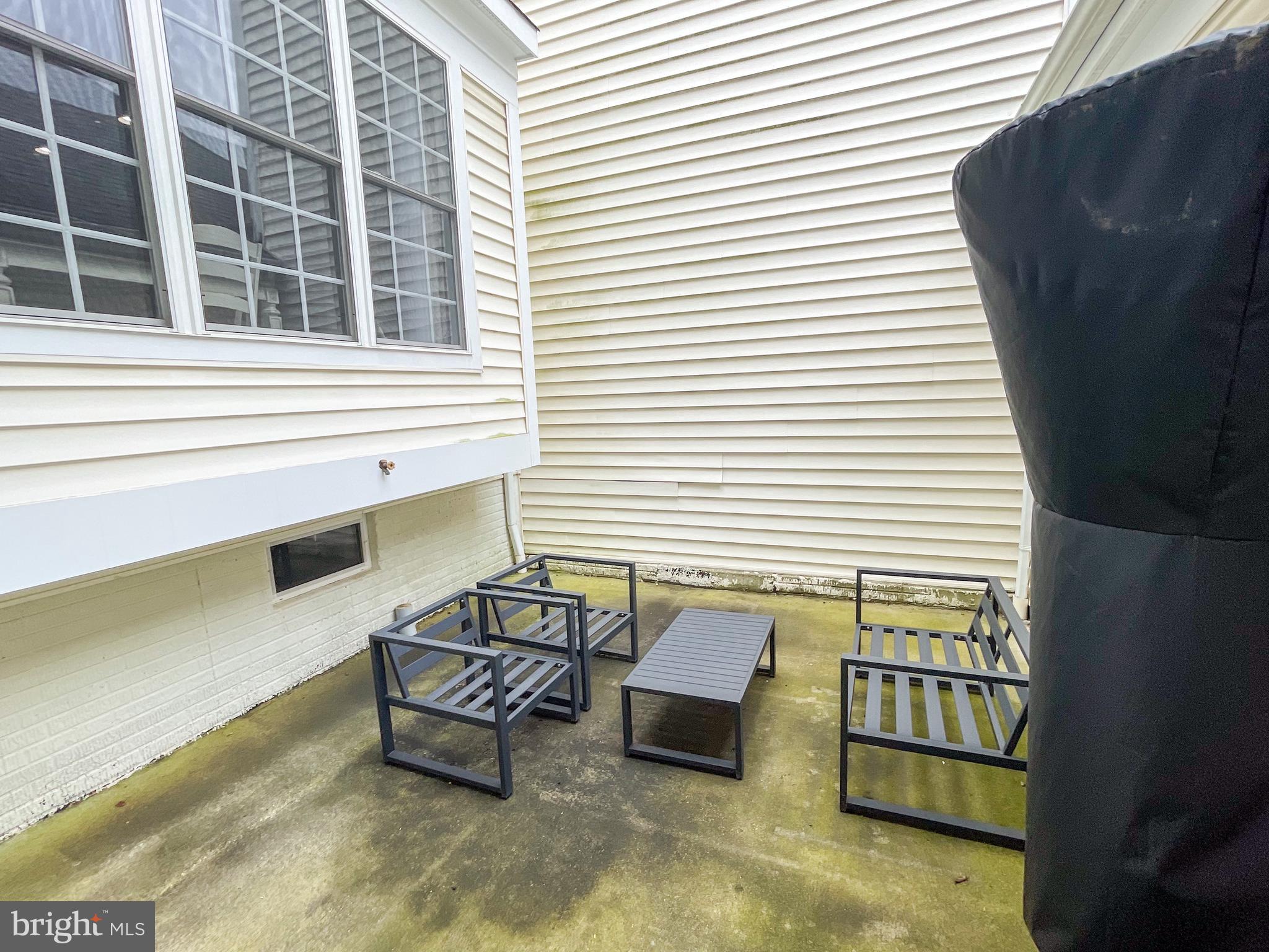 KING FARM - Residential Lease